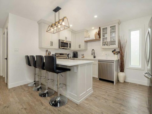 1305 7 Street North, Lethbridge, AB 
