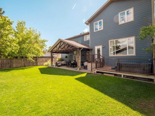 1305 7 Street North, Lethbridge, AB 