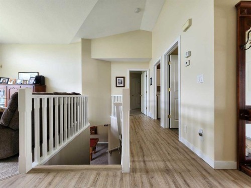11-240 Heritage Boulevard West, Lethbridge, AB 