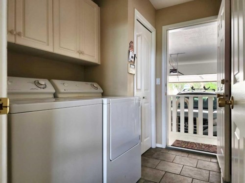 11-240 Heritage Boulevard West, Lethbridge, AB 