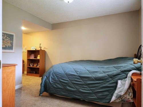 11-240 Heritage Boulevard West, Lethbridge, AB 