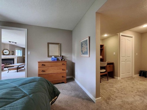 11-240 Heritage Boulevard West, Lethbridge, AB 