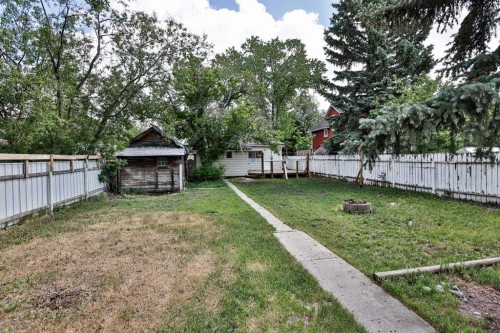 318 16 Street North, Lethbridge, AB 