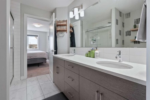 244 Northlander Bend West, Lethbridge, AB 