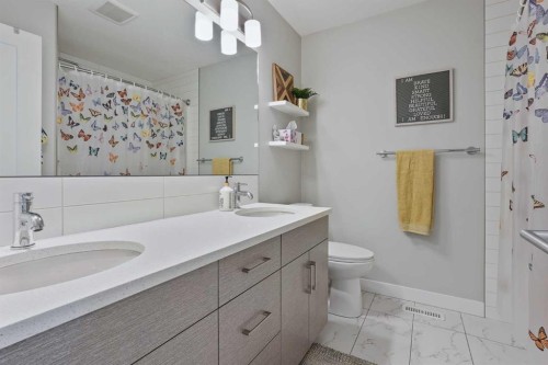 244 Northlander Bend West, Lethbridge, AB 