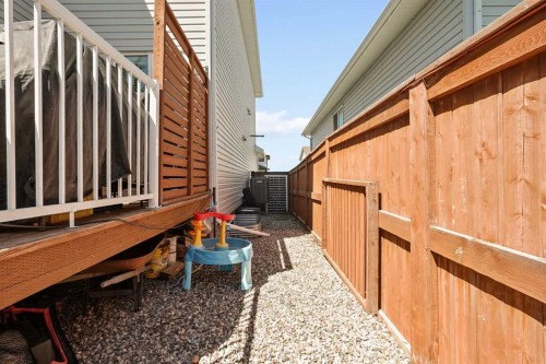 244 Northlander Bend West, Lethbridge, AB 