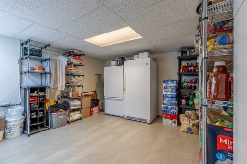 325 8 Avenue, Granum, AB - Indoor Photo Showing Basement