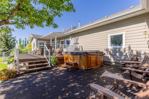325 8 Avenue, Granum, AB - Outdoor With Deck Patio Veranda