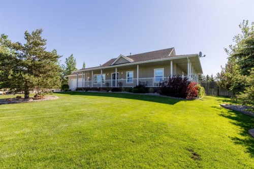 325 8 Avenue, Granum, AB - Outdoor With Deck Patio Veranda