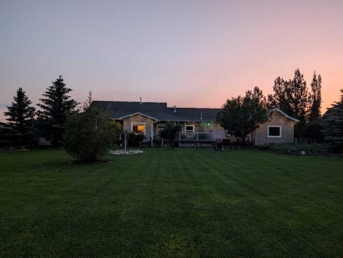 325 8 Avenue, Granum, AB - Outdoor