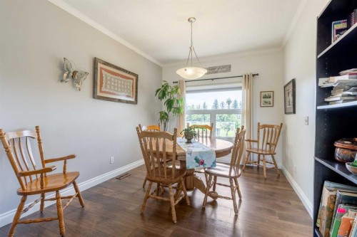 325 8 Avenue, Granum, AB - Indoor Photo Showing Dining Room