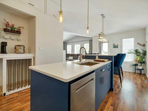 202 Mt Sundance Crescent West, Lethbridge, AB 