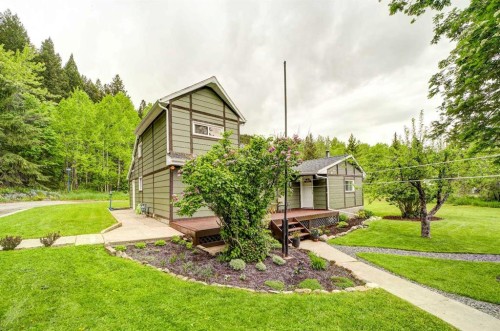 22925 4 Avenue, Hillcrest, AB 