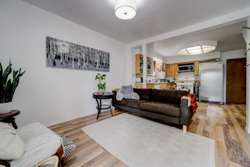 22925 4 Avenue, Hillcrest, AB 
