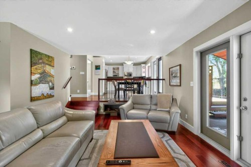 63 Wildwood Crescent West, Lethbridge, AB - Indoor Photo Showing Living Room