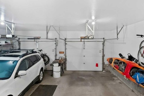 63 Wildwood Crescent West, Lethbridge, AB - Indoor Photo Showing Garage