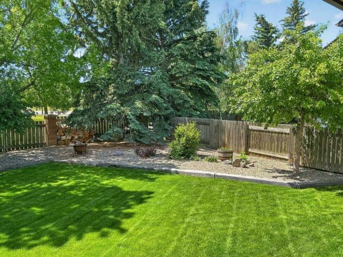 63 Wildwood Crescent West, Lethbridge, AB - Outdoor