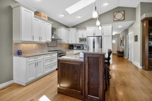509 Sunridge Crescent West, Lethbridge, AB 