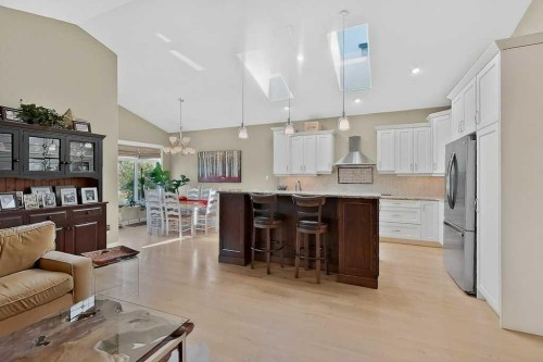 509 Sunridge Crescent West, Lethbridge, AB 
