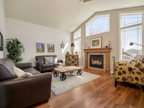 1656 Coalbanks Boulevard West, Lethbridge, AB 