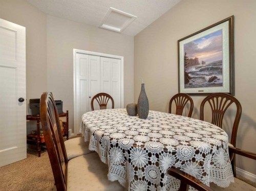 1656 Coalbanks Boulevard West, Lethbridge, AB 