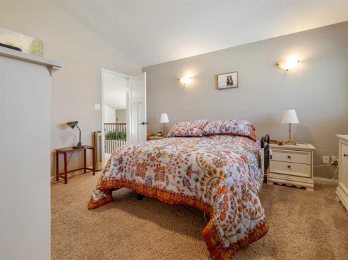 1656 Coalbanks Boulevard West, Lethbridge, AB 