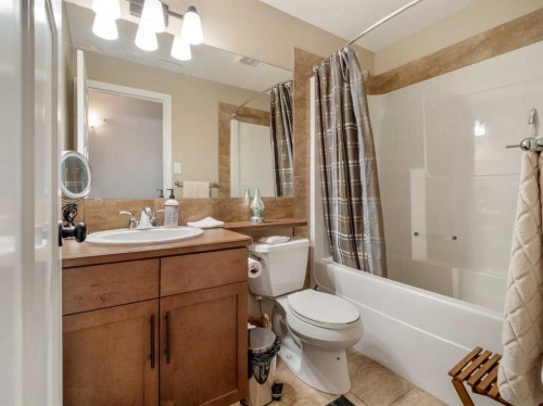 1656 Coalbanks Boulevard West, Lethbridge, AB 