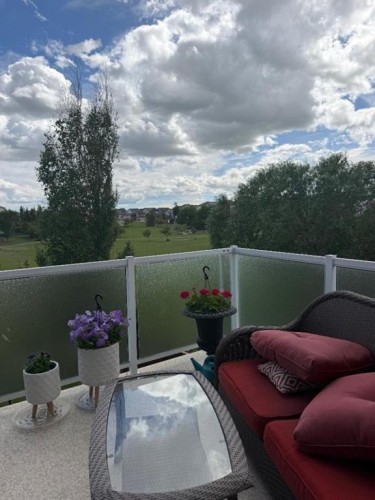 1656 Coalbanks Boulevard West, Lethbridge, AB 