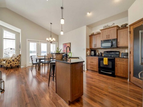 1656 Coalbanks Boulevard West, Lethbridge, AB 