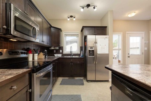87 Keystone Terrace West, Lethbridge, AB 