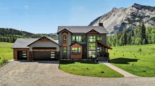 2616 Valley Ridge Drive, Frank, AB 