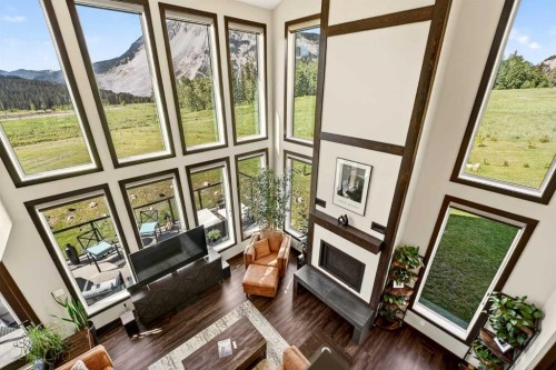 2616 Valley Ridge Drive, Frank, AB 
