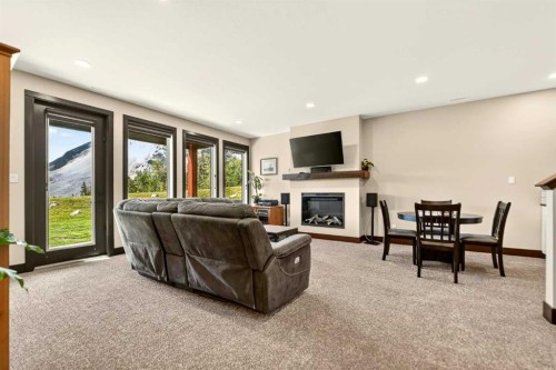 2616 Valley Ridge Drive, Frank, AB 