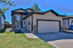 308 Tartan Circle WESTLethbridge, AB T1J 0Z1