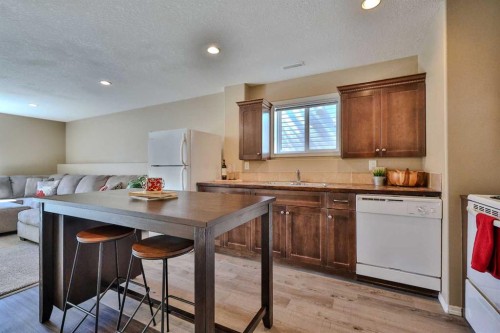 308 Tartan Circle West, Lethbridge, AB 
