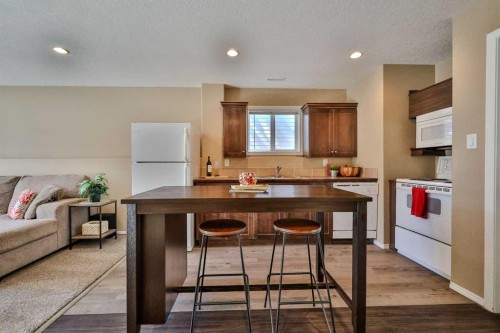 308 Tartan Circle West, Lethbridge, AB 