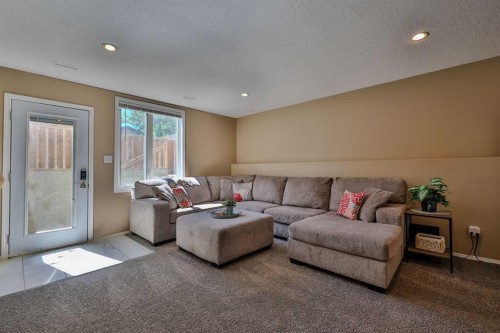 308 Tartan Circle West, Lethbridge, AB 