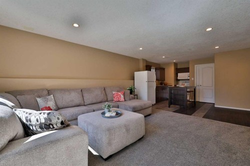 308 Tartan Circle West, Lethbridge, AB 