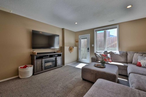 308 Tartan Circle West, Lethbridge, AB 