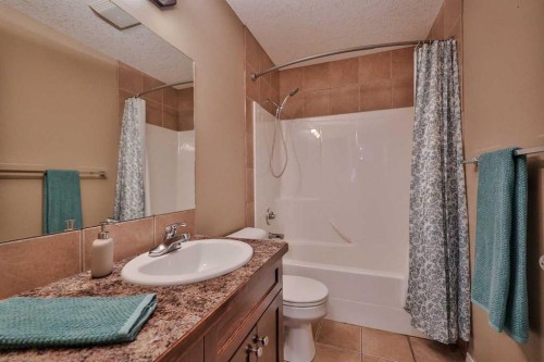 308 Tartan Circle West, Lethbridge, AB 