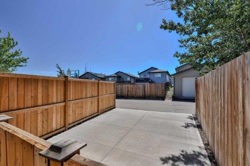 308 Tartan Circle West, Lethbridge, AB 