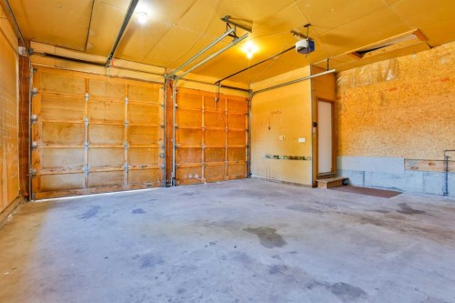 96 Oxford Road West, Lethbridge, AB - Indoor Photo Showing Garage