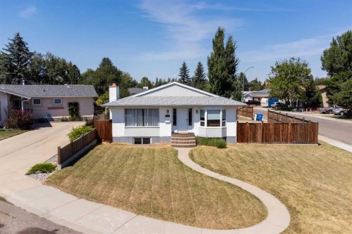 96 Oxford Road West, Lethbridge, AB - Outdoor