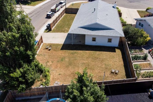 96 Oxford Road West, Lethbridge, AB - Outdoor