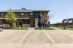 8-899 Mt Sundance Manor WESTLethbridge, AB T1J 1X7