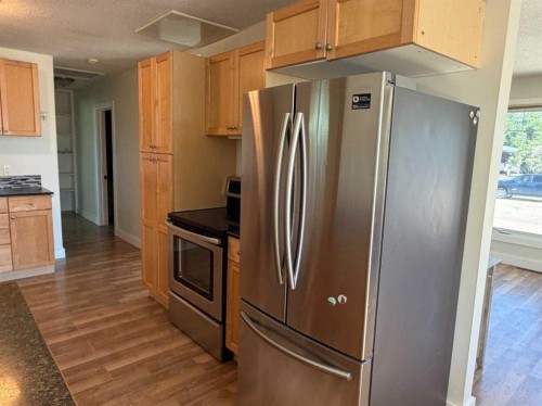 127 2 Avenue North, Vauxhall, AB 