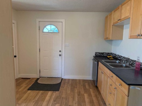 127 2 Avenue North, Vauxhall, AB 
