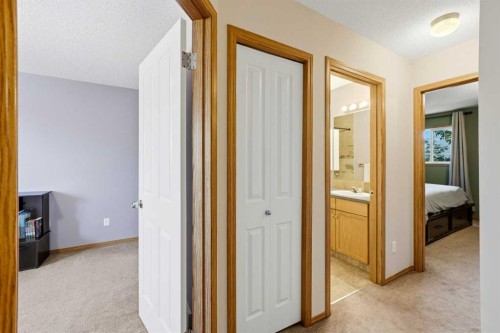 96 Eversyde Court Sw, Calgary, AB 