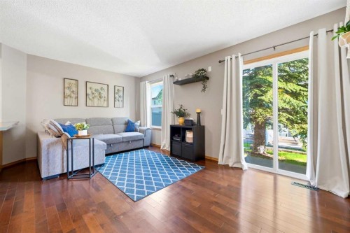 96 Eversyde Court Sw, Calgary, AB 
