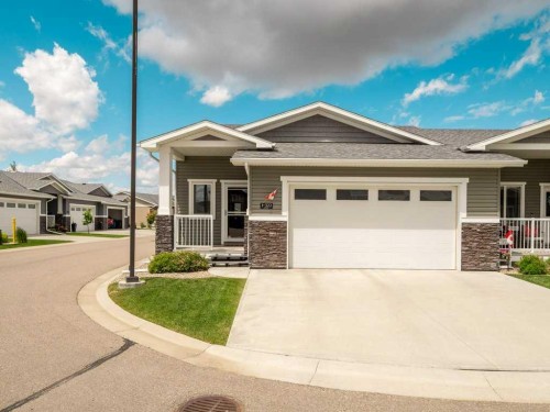 1-322 Northlander Bend WEST Lethbridge, AB T1J 5T5